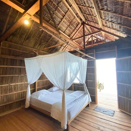 Mambetron Homestay Raja Ampat Pulau Mansuar Exterior foto