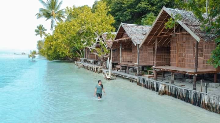 Mambetron Homestay Raja Ampat Pulau Mansuar Exterior foto