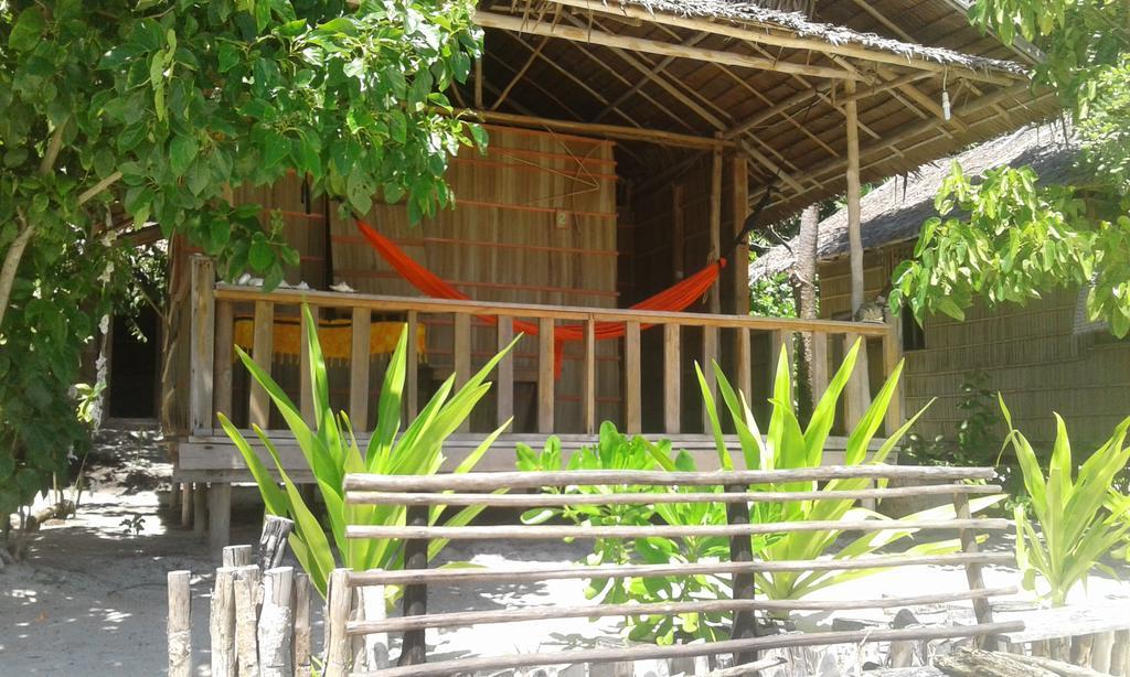 Mambetron Homestay Raja Ampat Pulau Mansuar Exterior foto