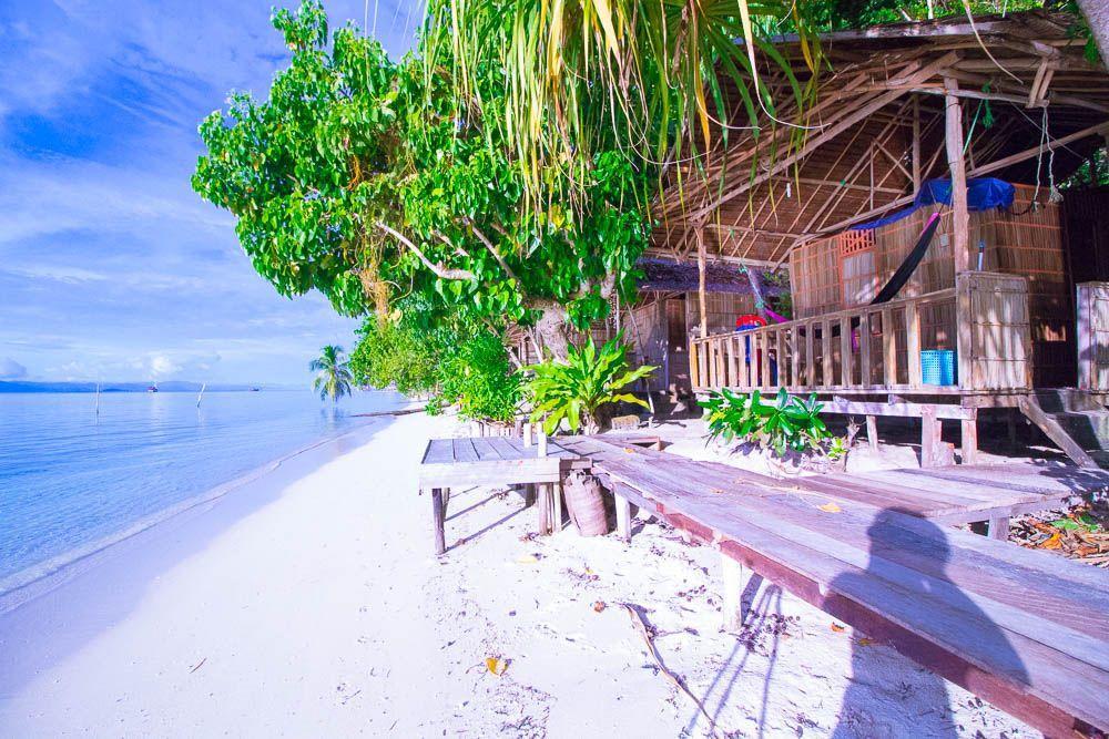 Mambetron Homestay Raja Ampat Pulau Mansuar Exterior foto